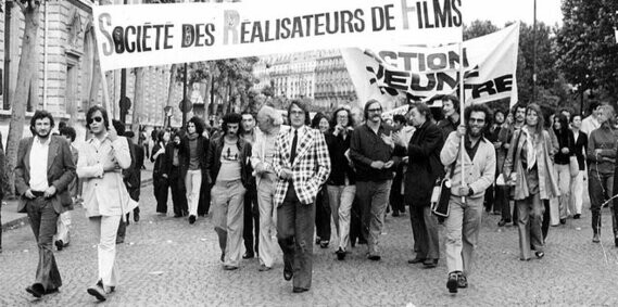 1968 manifestation de la SRF(un ciré à droite)