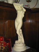 Beall Mansion statue
