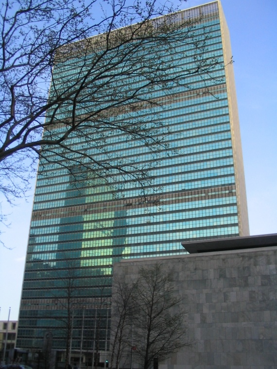 Les Nations Unies, New York City (Apr 16, 06)