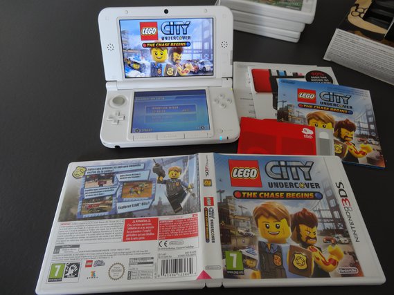 Jeu nintendo 3ds LEGO CITY THE CHASE BEGIN en tbe complet