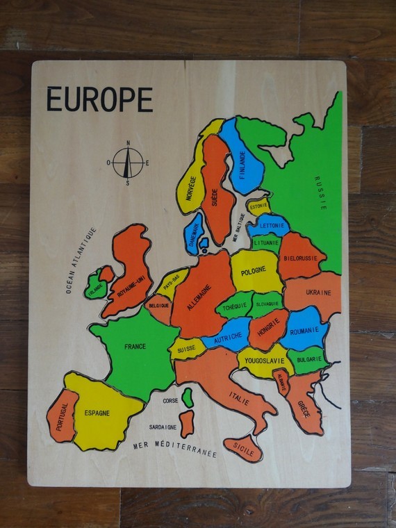 puzzle en bois coloré de l'Europe tbe