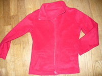 veste polaire rouge TBE avec poches devant 10ans 8€