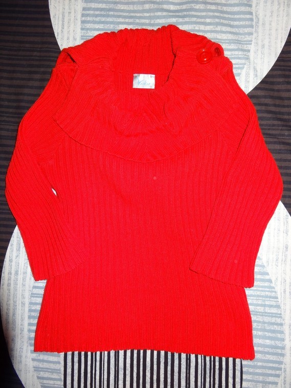 pull col boule manche 3/4 38/40 rouge tbe VICKIE 8euros