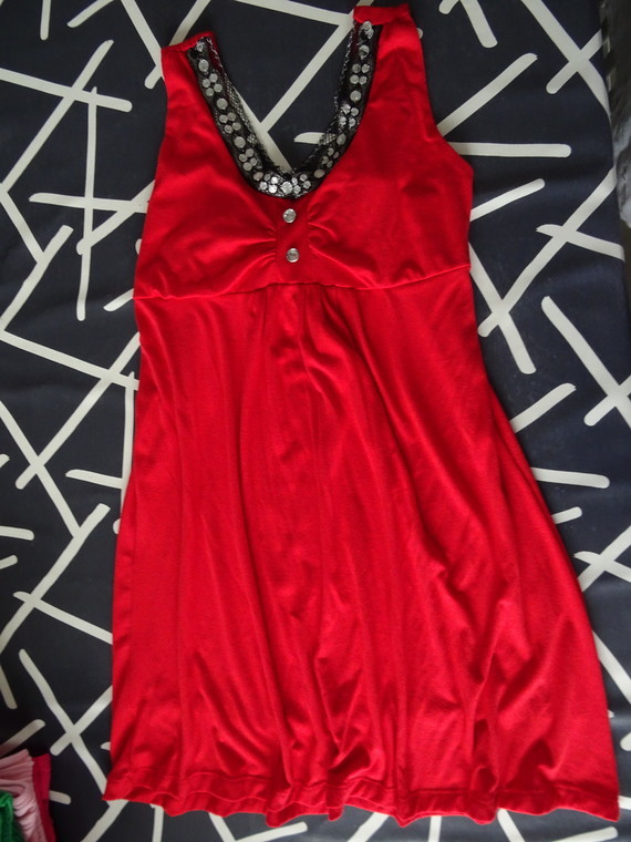 ROBE TUNIQUE ROUGE A BRETELLES BE TAILLE 38/40 8€