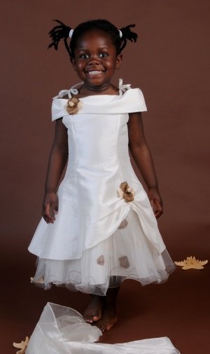 Robe de baptême pour ma fille âgée de 5 ans - Baptême ...