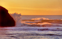 cannon-beach-wave-crash-sunsePhoto Zabh atelier Yann arthus Bertrand