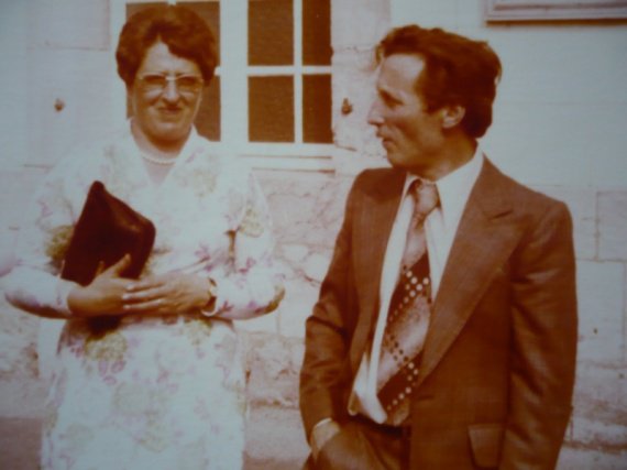 Tante Marie-Louise & oncle Francis (Mariage de met parents 10-07-81)