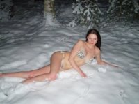 water_snow_and_girls_47