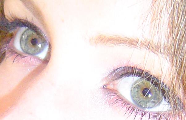 Comment Maquiller Mes Yeux Rares Vert Gris Bleuté