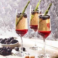 featured-blackberry-ombre-sparkler-recipe