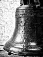 philippe-hugonnard-the-liberty-bell-philadelphia-pennsylvania-united-states-black-and-white-photogra