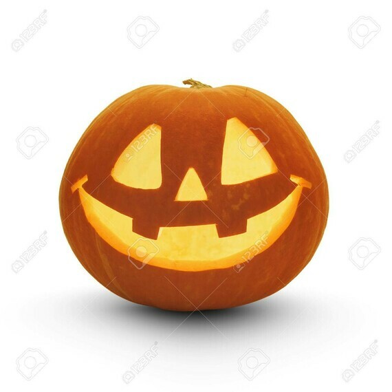 43607384-halloween-pumpkin-avec-l-ombre-isolé-sur-blanc