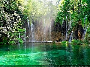 thumb_Photos des cascades et paysages paradisiaques de la région de Plitvice en Croatie (région lacu