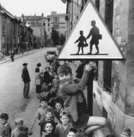 Doisneau - Les écoliers de la rue Damesme (1956)