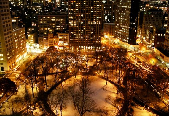 Madison_Square_Park_from_Above_at_Night_New_York_City
