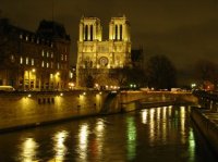 paris_paryz_noc_night_city_katedra_cathedral