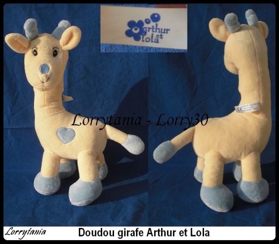 Doudou girafe Arthur et Lola 6 €
