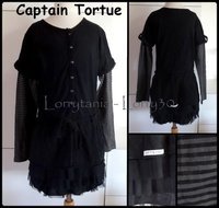 10A Robe noire CAPTAIN 12 € VENDUE