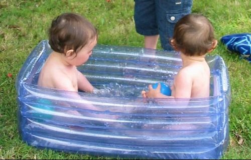 Question Baignoire Gonflable Jumeaux Triples Et Plus Forum Grossesse Amp Bebe Doctissimo Question Baignoire Gonflable Jumeaux Triples Et Plus Forum Grossesse Amp Bebe Doctissimo