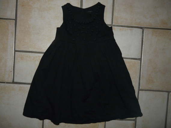robe noire IKKS 25€