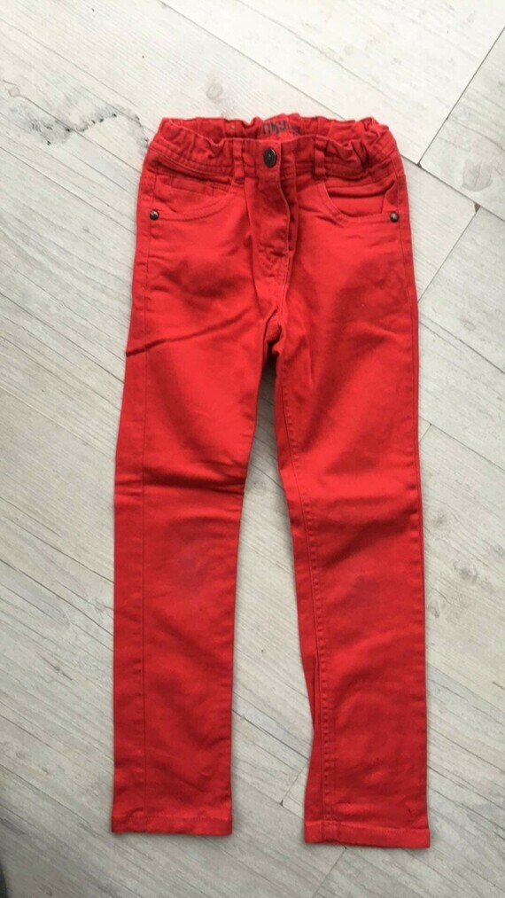 pantalon rouge 5€