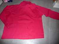 sous-pull rouge tex 8 ans 1€