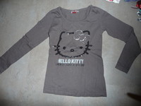 t-shirt hello kitty gris 10 ans 3€