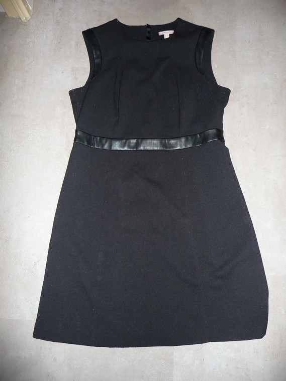 robe noir Esprit N°2