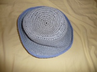 chapeau bleu femme 1€