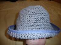 chapeau bleu femme 1€