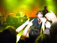 Suede - Brett Anderson on stage & his knees
