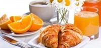 le-petit-dejeuner-typique-francais-702x336