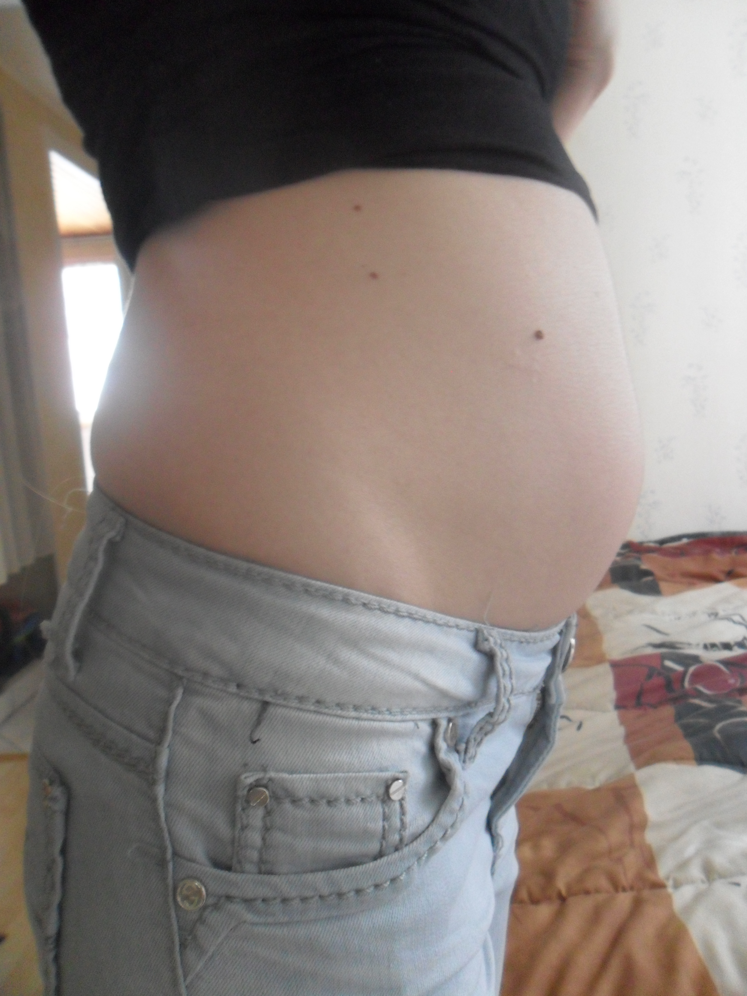 Grossesse Blog Ventre De Femme Enceinte A 2 Mois