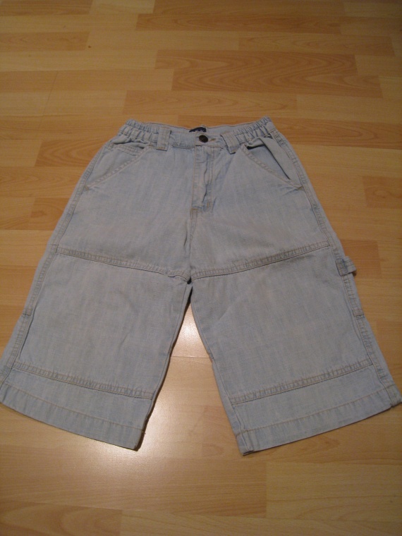 Short en jean, 1,50 euros
