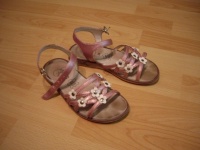Sandales fille, taille 29, 3 euro