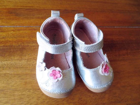 chaussons bébé fille anti-dérapants Pointure 19