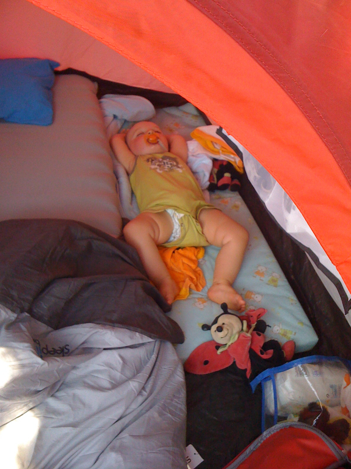 Camping Avec Bebe Bebe Grandit Forum Grossesse Amp Bebe Doctissimo Camping Avec Bebe Bebe Grandit Forum Grossesse Amp Bebe Doctissimo