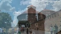 Kraków- zamek królewski na Wawelu (Cracow- Wawel Royal Castle on Wawel Hill), Poland (videoturysta